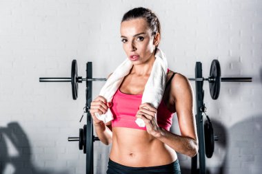 Genç sportif kadın