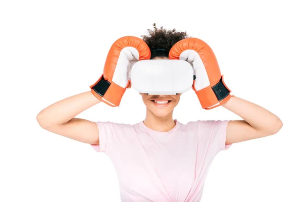 Boxeo de mujer en auriculares vr - foto de stock