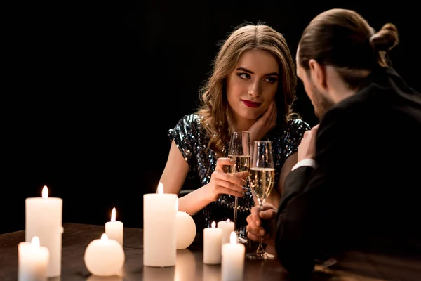 Couple drinking champagne — Stock Photo, Image