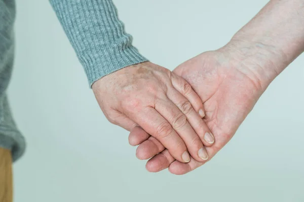 Feliz pareja de ancianos — Foto de Stock