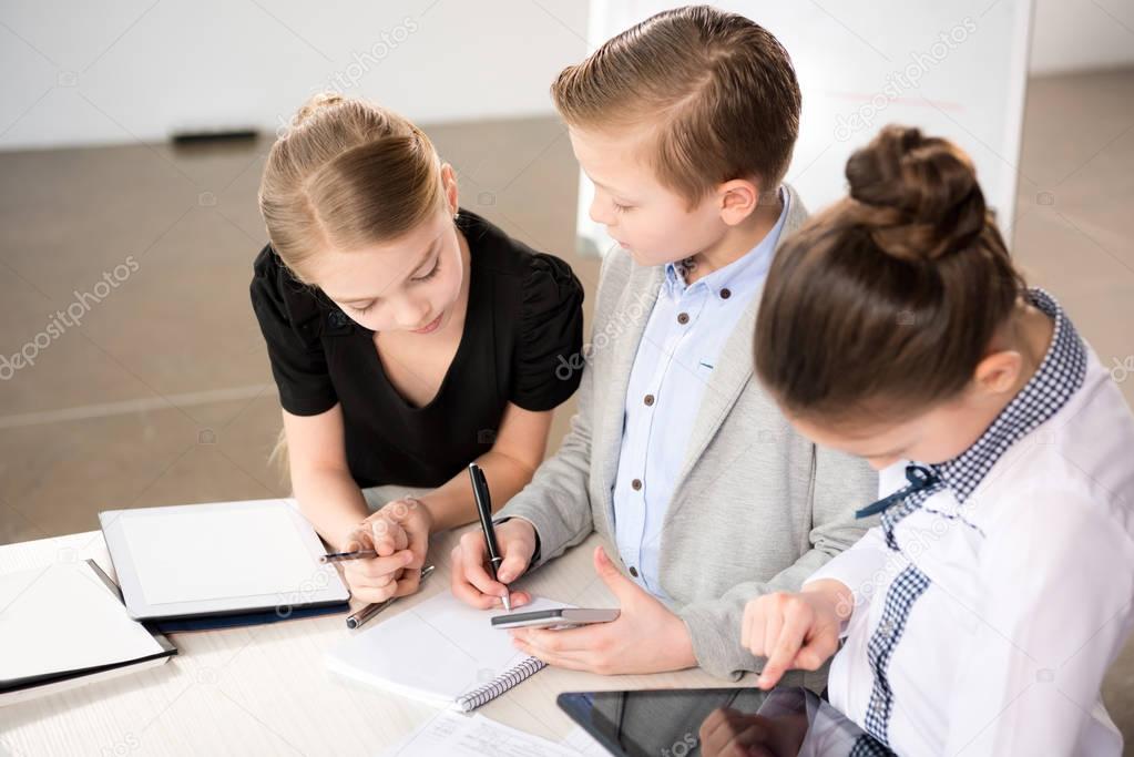 Children working in office 