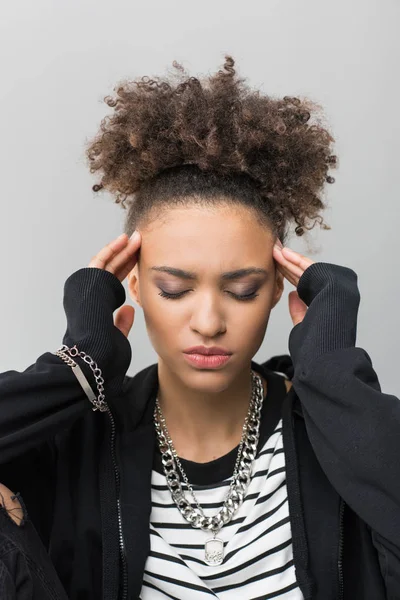 African american girl with headache — Stock Photo, Image