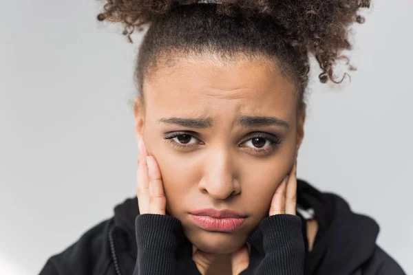 Disgustada chica afroamericana — Foto de Stock