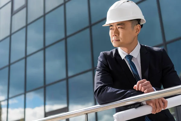 Professional architect in hard hat — Stock Photo, Image