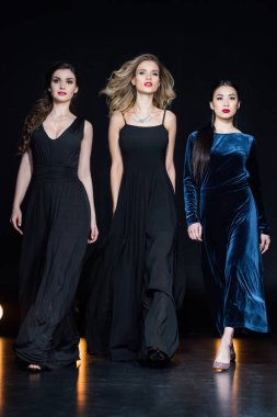 Kadınlar şık maxi elbise