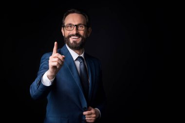 neşeli işadamı fikir sahip olmak