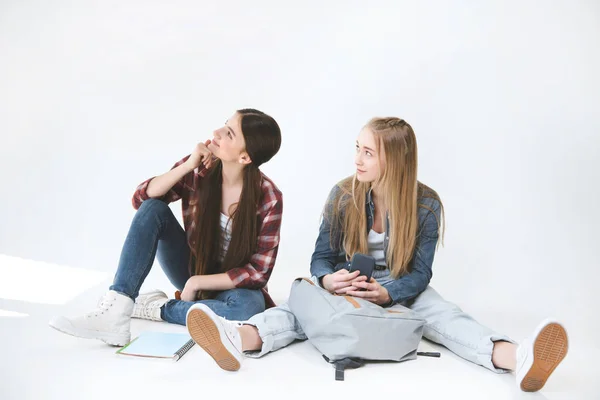 Dreamy teenage girls — Stock Photo, Image