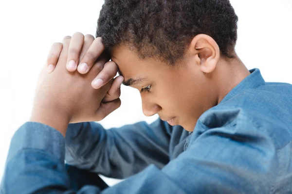 Pensive african american adolescent băiat — Fotografie, imagine de stoc