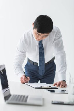 Asya işadamı imza sözleşme