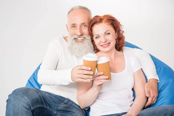 Pareja bebiendo café — Foto de Stock