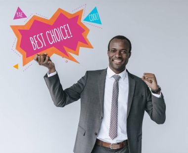 En iyi seçim kartı ile Afrika kökenli Amerikalı iş adamı