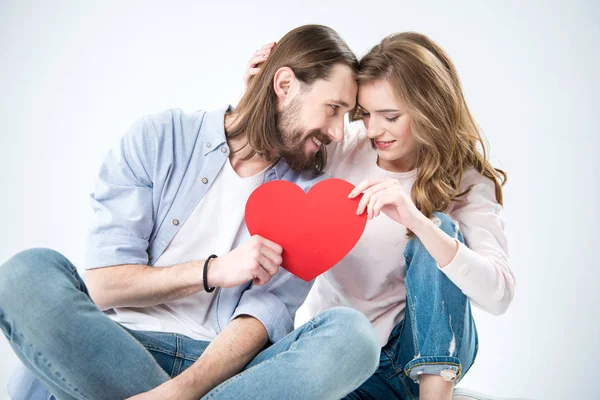 Jeune couple amoureux — Photo de stock