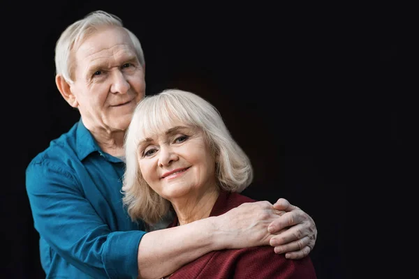 Heureux couple aîné — Photo de stock