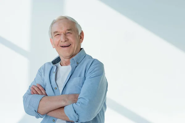 Homme sénior élégant — Photo de stock