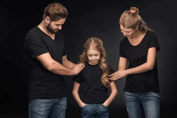 Bouleversé parents et fille — Photo de stock