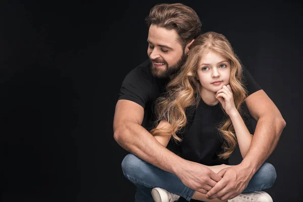 Father hugging daughter — Stock Photo