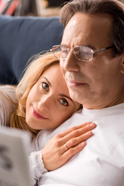 Happy middle aged couple — Stock Photo