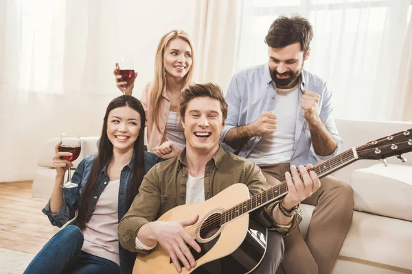 Diverse people partying together — Stock Photo