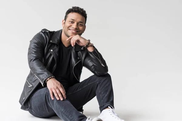 African american man smiling — Stock Photo