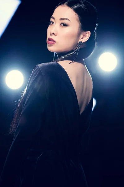 Glamour asian woman — Stock Photo