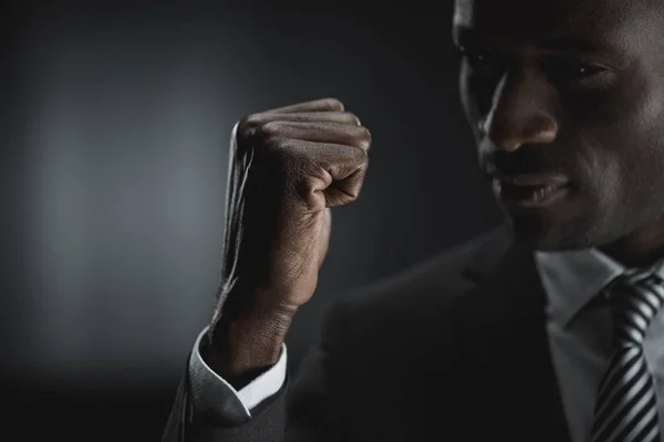 Hombre de negocios afroamericano - foto de stock