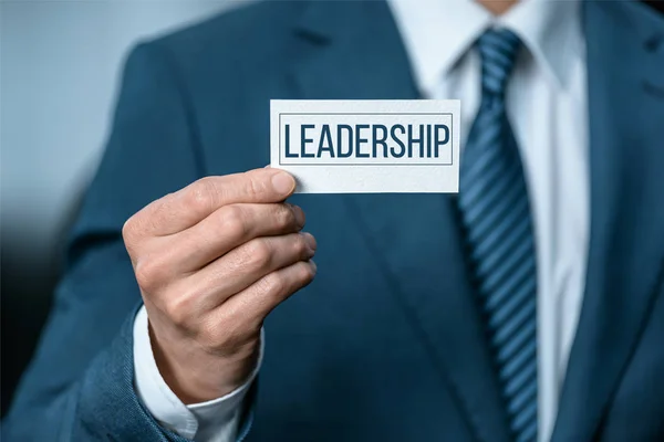 Biglietto da visita con segno di leadership — Foto stock