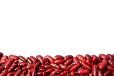 Kopya alanı Isolated beyaz zemin üzerine kırmızı fasulye. Sağlıklı 