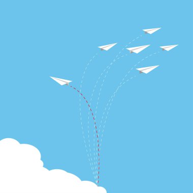 Başka bir uçak, liderlik, ekip çalışması mavi gökyüzü arka plan üzerinde arasında bir lider olarak kağıt uçak.