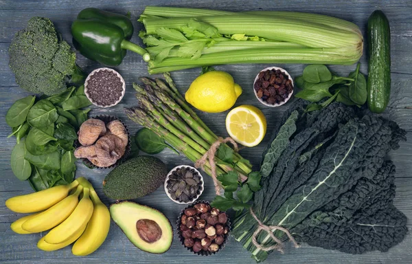 Frutas e produtos hortícolas alcalinos — Fotografia de Stock