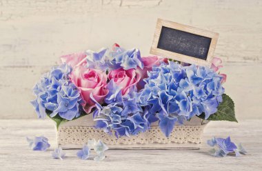 Pastel renkli çiçekler 