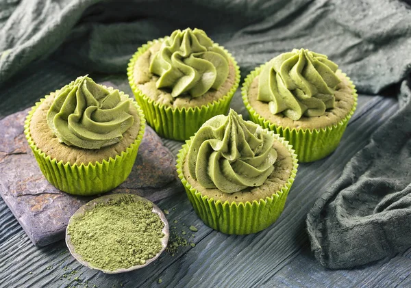 Matcha cup cakes — Stock Photo, Image