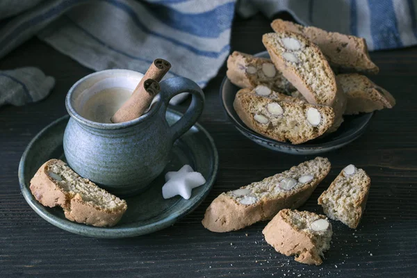 Kaffee mit Zimt — Stockfoto