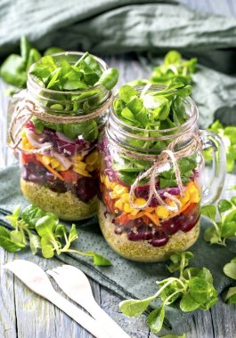 ev yapımı sebze salatası 