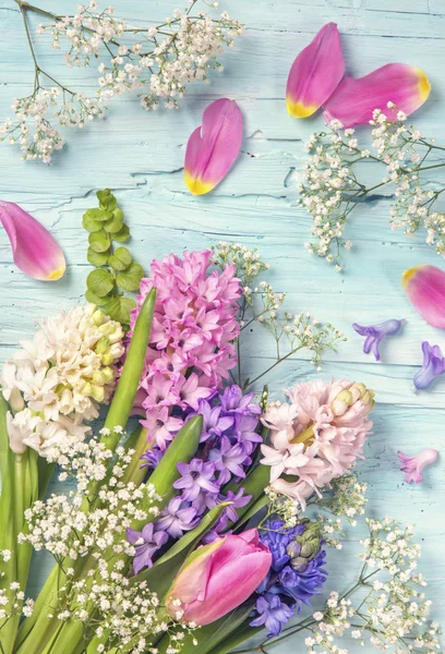 Tulipanes y flores de jacinto — Foto de Stock