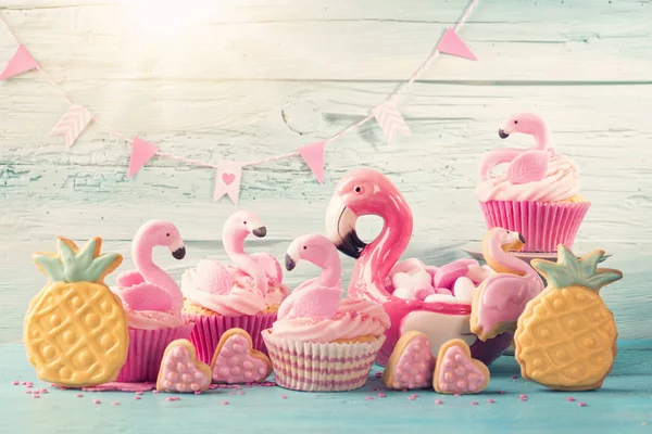 Flamingo cup cakes — Stock Photo, Image