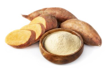 Tahta bir kasede tatlı patates unu 