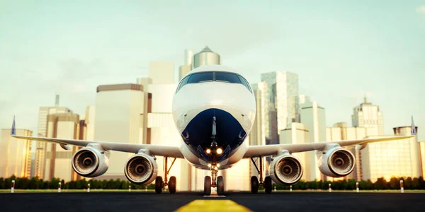 Vita kommersiella flygplan stående på flygplatsens landningsbana på skyskrapor i en stad. — Stockfoto