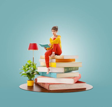 Genç ve güzel bir bayanın kitap yığınının üzerinde otururken üç boyutlu olağandışı bir tasviri. Okuma ve eğitim kavramı