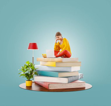 Dizüstü bilgisayarda çalışan, kitapların üzerinde oturan genç ve güzel bir bayanın alışılmadık üç boyutlu çizimi. Öğrenim ve eğitim kavramı