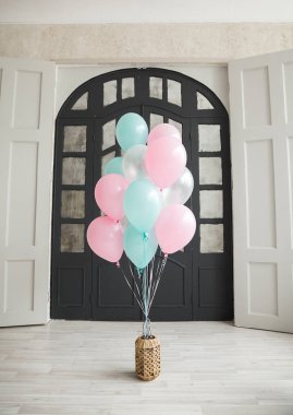 bir sürü renkli toplar