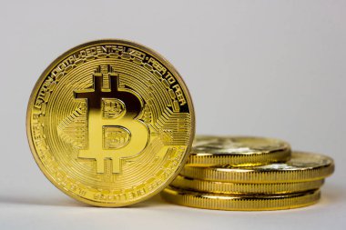 Altın Bitcoin fotoğraf sanal para sikke.