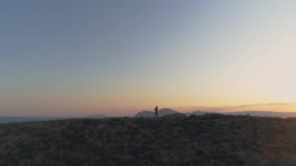 Vue aérienne de rirl sur montagne 