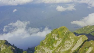 Hava manzaralı dağ sırtı, Sochi 'de yaz mevsimi, Krasnaya Polyana.