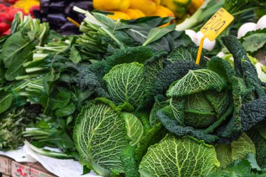 Yeşil marul lehimlemek içinde çarşı