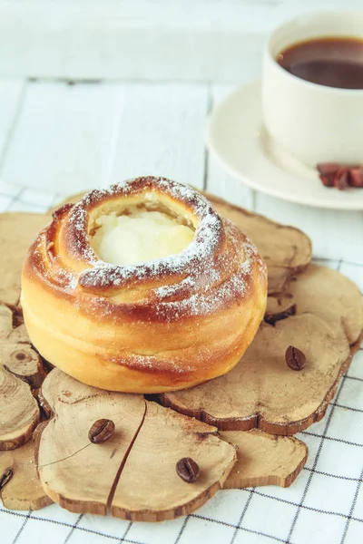 Pães Doces Polvilhados Com Açúcar — Fotografia de Stock