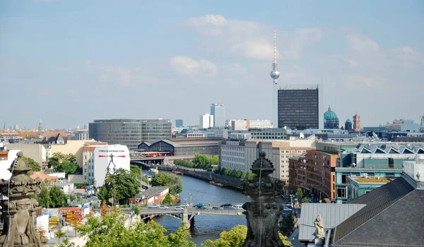 Вид на Берлин с крыши Мбаппе — стоковое фото