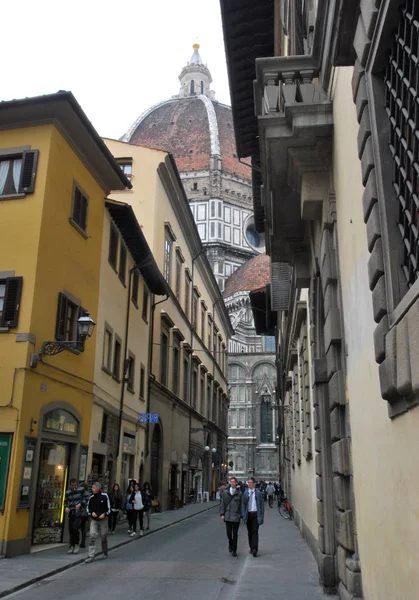 Clásica Calle Antigua Centro Florencia Italia Con Cúpula Duomo Fondo — Foto de Stock