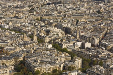 Eiffel Kulesi 'nden güzel bir sonbahar günü manzarası. Paris, Fransa