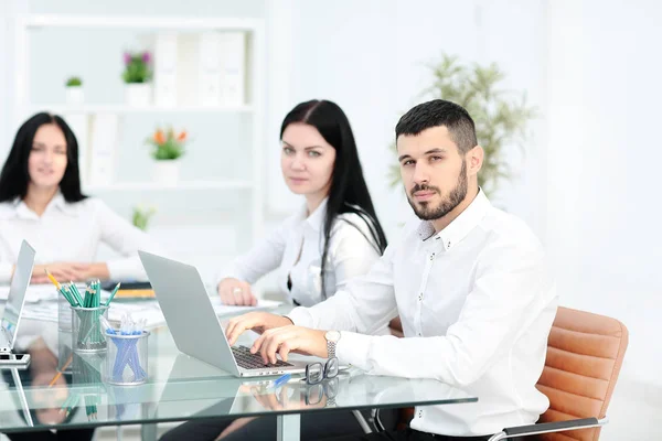 Affärsmän möte Kommunikation Diskussion Arbetskontor koncept — Stockfoto