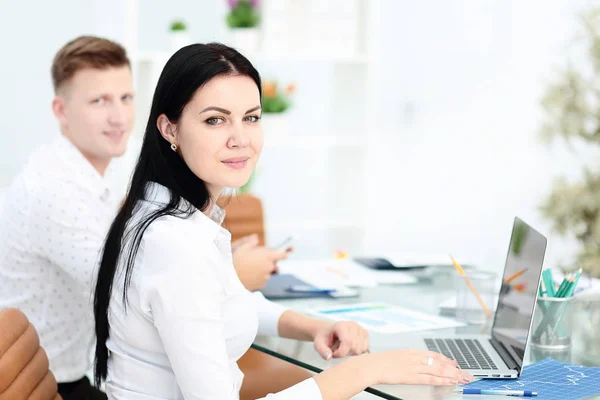 Reunión de empresarios Comunicación Discusión Oficina de trabajo Concepto — Foto de Stock